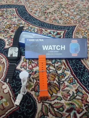 ساعت هوشمند مدل T3000 دارای قابلیت های صفحه نمایش رنگی، صفحه نمایش لمسی بند سیلیکون