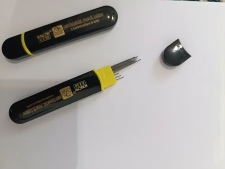 نوک مداد نوکی 0.5 میلی متری نو مدل G-2293 کد 11 بسته 2 عددی