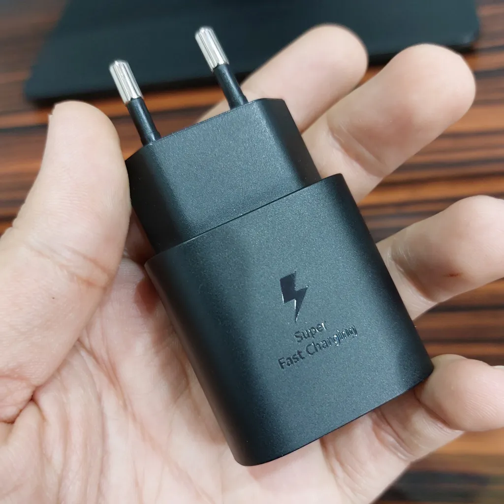 شارژر دیواری 25 وات سامسونگ مدل EP-TA800