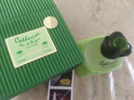 ادوپرفیوم زنانه مدل Catherine حجم 45 میلی‌لیتر