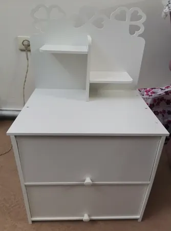 میز پاتختی خونه خاص طرح گل