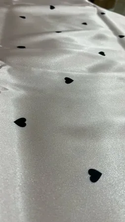 رو بالشی مدل ساتن ابریشم طرح قلب