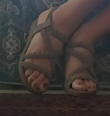 صندل زنانه مدل گیس بافت ضربدری کشی رنگ طوسی