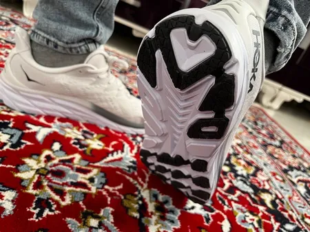 کفش مخصوص دویدن مردانه هوکا مدل 8