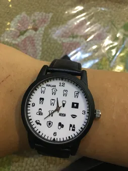 ساعت مچی عقربه ای والار طرح دندانپزشکی کد LF2788