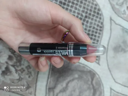 رژ لب مدادی میلوس شماره 24