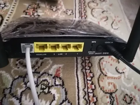 مودم روتر ADSL2 Plus بی‌ سیم N300 دی-لینک مدل DSL-2740U