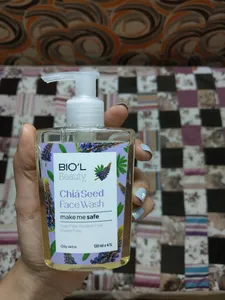 تجریه خرید ژل شستشو صورت بیول مدل chia seed حجم 130 میلی لیتر