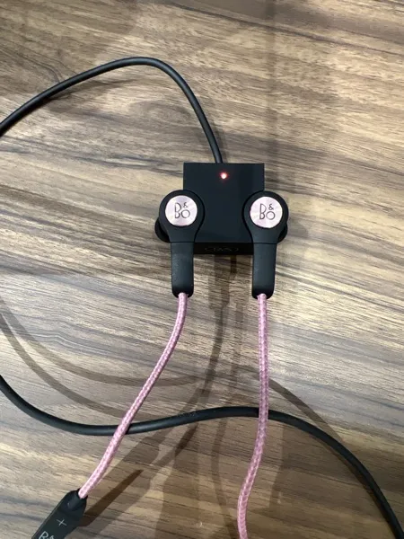 هدفون بنگ اند آلفسن مدل B And O Play H5