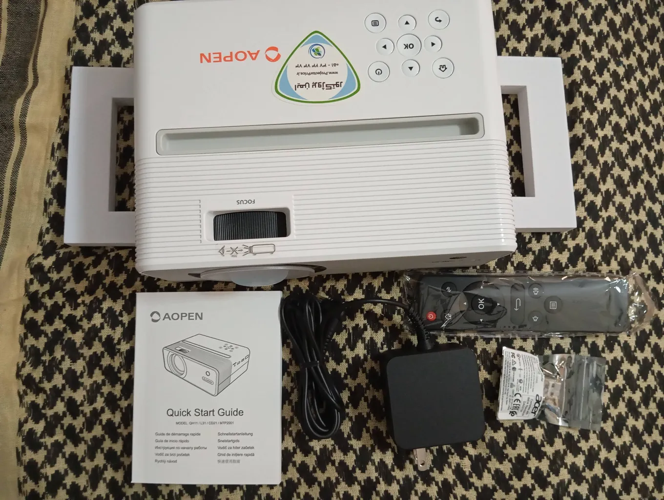 ویدئو پروژکتور ای اوپن مدل QH11