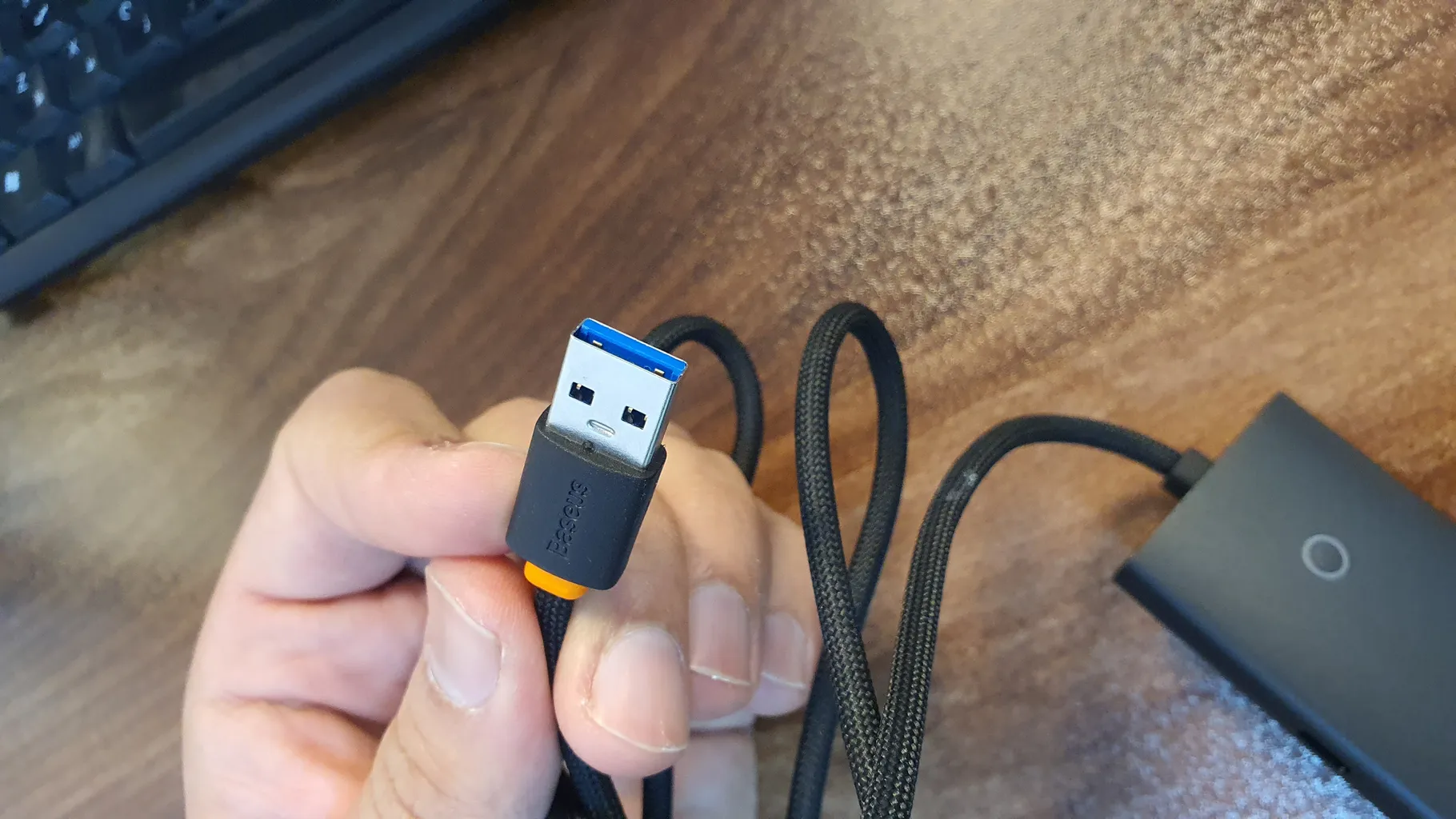 هاب 4 پورت usb3 باسیوس مدل Hub Lite Series -WKQX030101