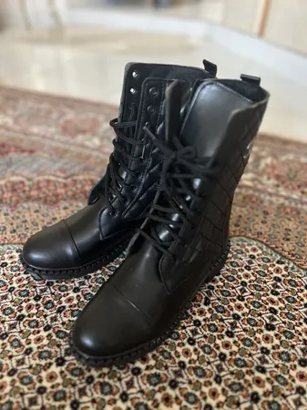 بوت زنانه مدل چنارو