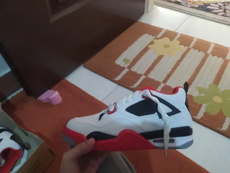 کفش بسکتبال مدل Retro 4