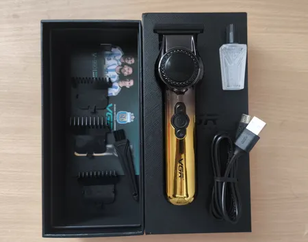 ماشین اصلاح موی سر و صورت وی جی ار مدل V-990