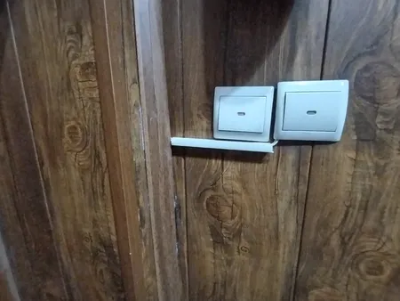 ماکت دوربین مدار بسته مدل چراغ دار 9 LED