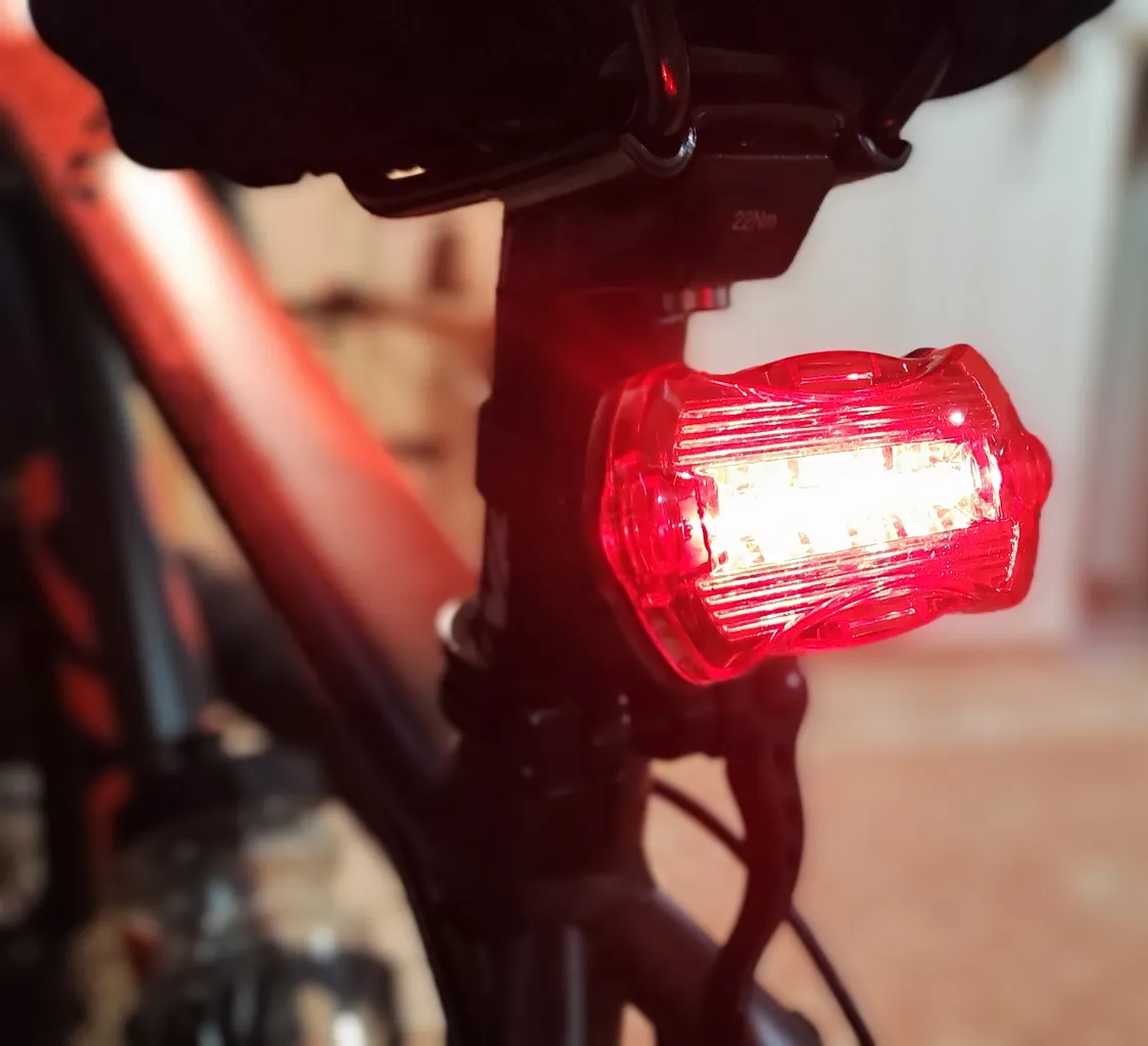 چراغ جلو و عقب دوچرخه کیاکو مدل F5-B5