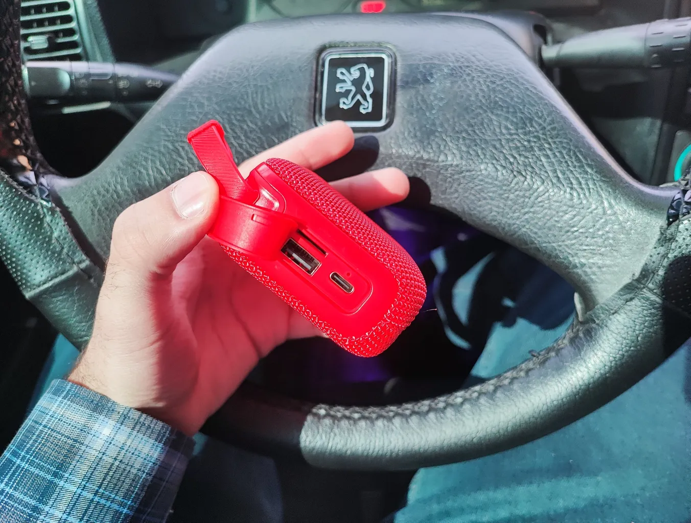 اسپیکر بلوتوثی قابل حمل جی بی ال مدل Go 4