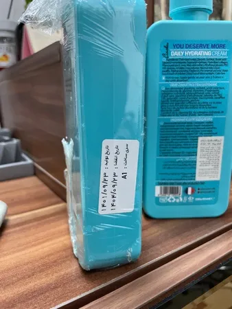 کرم آبرسان لیاشو مدل Collagen حجم 330 میلی لیتر