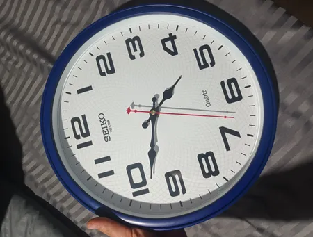 ساعت دیواری سیکو مدل وستار