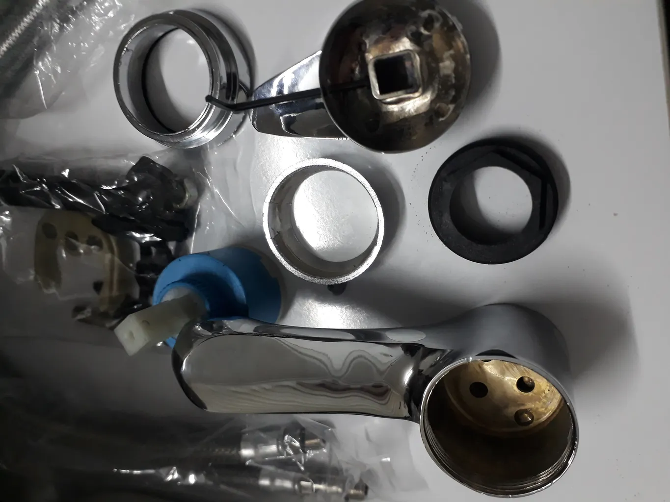 شیر روشویی مدل RR101