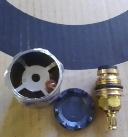 مغزی شیر کد 214 بسته 2 عددی به همراه دسته شیر