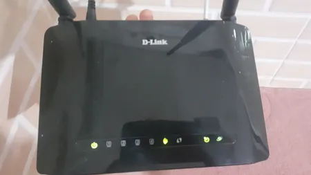 مودم روتر ADSL2 Plus بی‌ سیم N300 دی-لینک مدل DSL-2740U