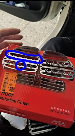 قاب دریچه کولر خودرو مدل GDK26N2 مناسب برای پژو 206 بسته 4 عددی