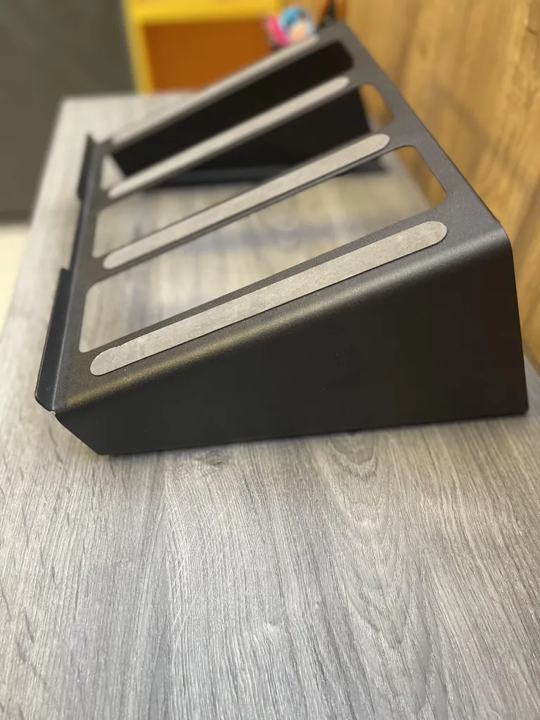 پایه نگهدارنده لپ تاپ دینیال مدل DN02