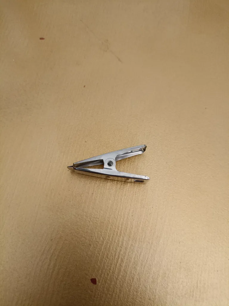 گیره لباس مدل PLUS بسته ۲۰ عددی