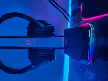 پایه نگهدارنده هدفون اونیکوما مدل USB هاب کد st-2