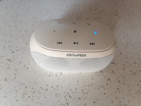 اسپیکر بلوتوثی قابل حمل آوی مدل Y200