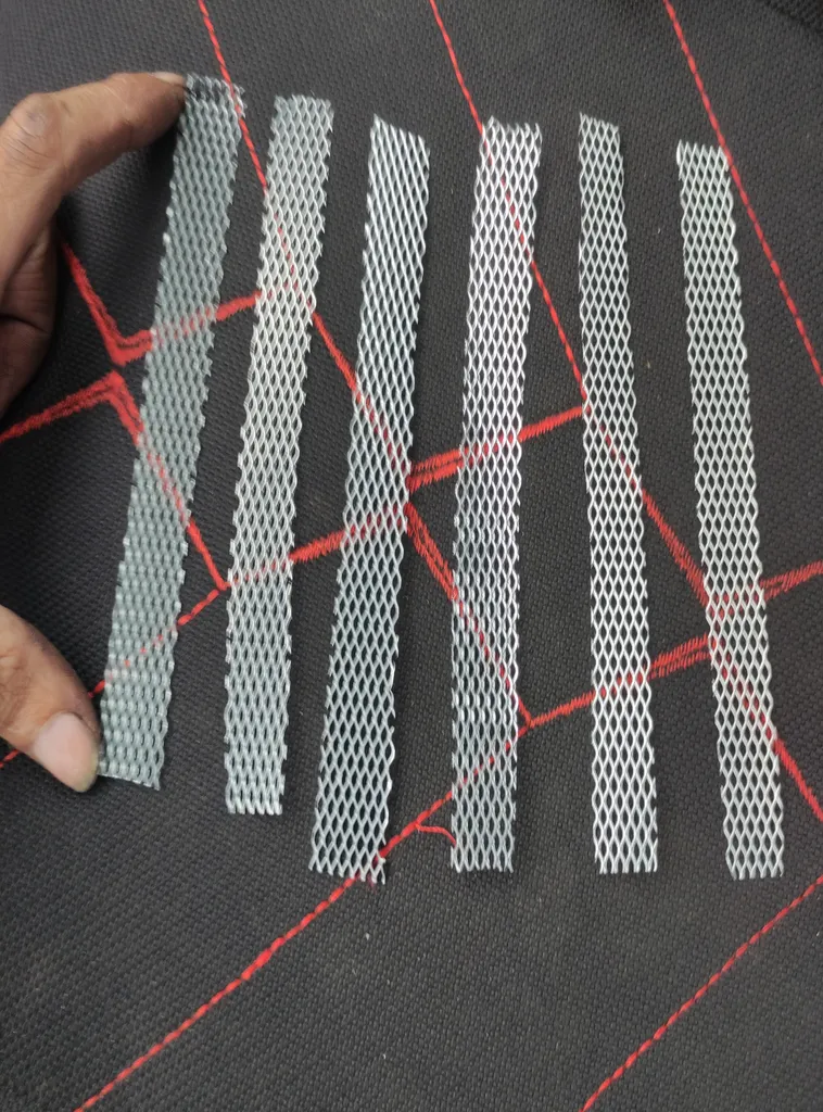 توری فلزی جوش پلاستیک مدل 2mm2 بسته 6 عددی