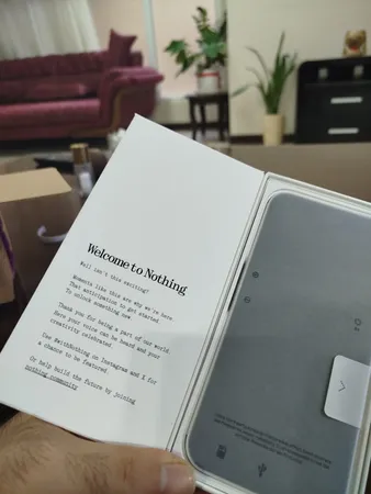 گوشی موبایل ناتینگ مدل Phone 2a دو سیم کارت ظرفیت 256 گیگابایت رم 12 گیگابایت