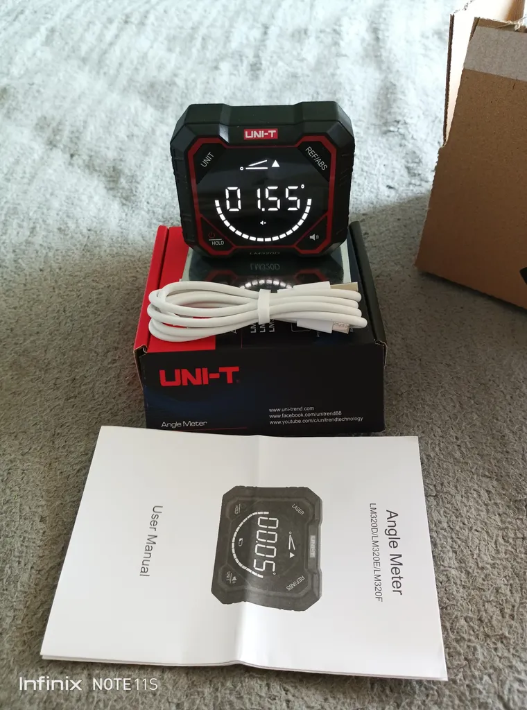 شیب سنج یونی-تی مدل LM320D