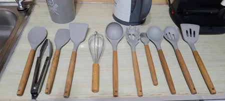 سرویس کفگیر و ملاقه 12 پارچه جی فی نی مدل 01