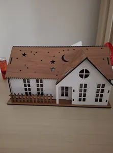 تجریه خرید جعبه دستمال کاغذی طرح ویلایی