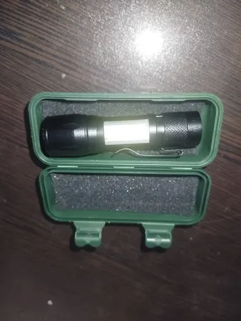 چراغ قوه دستی مدل پلیس با نور مهتابی