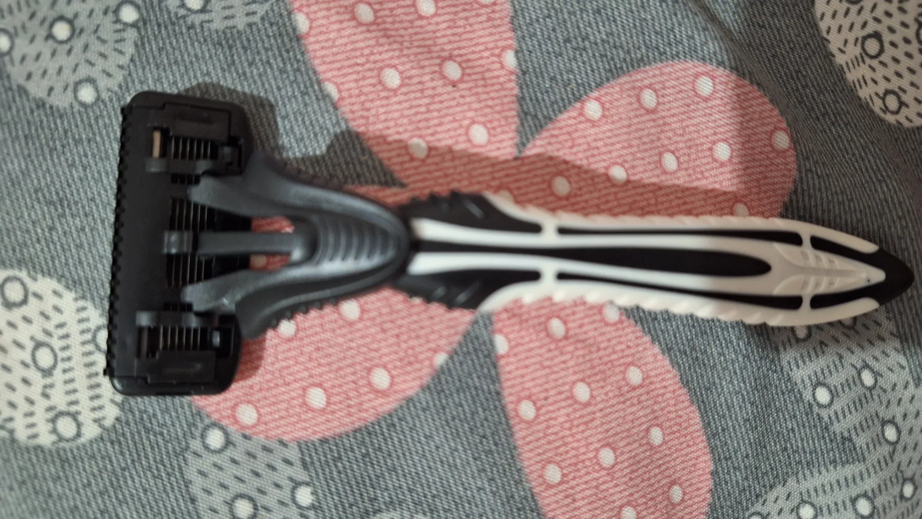 خودتراش دورکو مدل 6blade-vit E-Aloe Vera تحت لیسانس