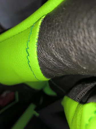 صندلی گیمینگ ریزر مدل parla