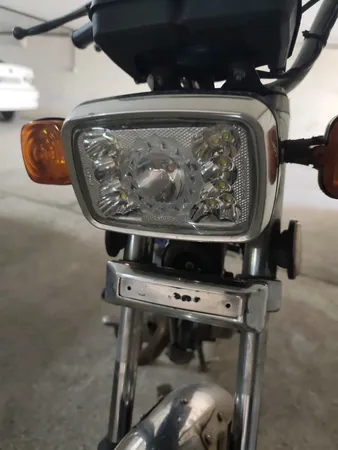 چراغ جلو ال ای دی موتور سیکلت وارون مدل 24 لنزه کد W-28-SMD مناسب برای هوندا 150