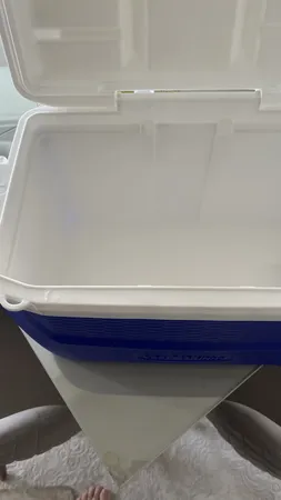 یخدان سفری کیش ترموس مدل شیردار گنجایش 38 لیتر