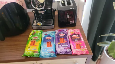 دستمال مرطوب پاک کننده و ضد عفونی کننده گاز و مایکروفر پانو مدل معطر بسته 36 عددی