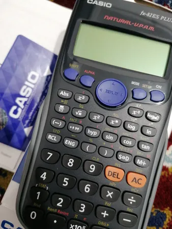 ماشین حساب کاسیو مدل FX-82-ES PLUS