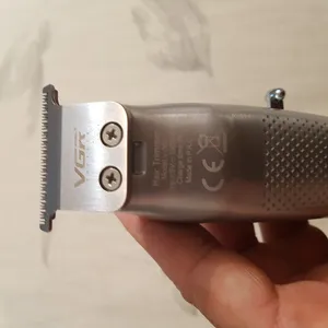 تجریه خرید ماشین اصلاح مو صورت و سر وی جی ار مدل V-062