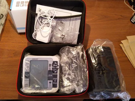 فشارسنج بازویی دیجیتال گلامور مدل TMB-1112