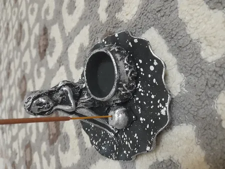 جاشمعی طرح برکه مدل دخترک