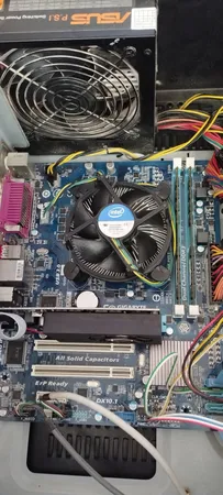 رم دسکتاپ DDR3 تک کاناله 1333 مگاهرتز CL9 کینگستون مدل KVR1333D3N9/4G ظرفیت 4 گیگابایت