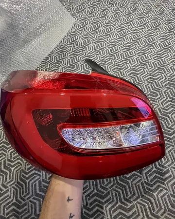 چراغ عقب کروز پلاس مدل 101-102مناسب برای پژو 206/207 بسته 2 عددی