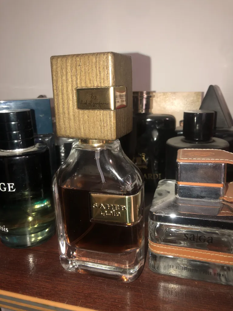 ادوپرفیوم ارض الزعفران للتجاره مدل صاحب با رایحه شیرین حجم 70 میلی‌لیتر