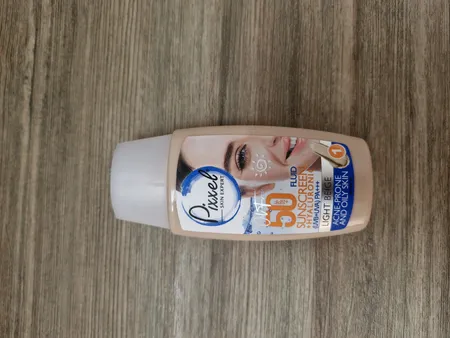 کرم ضدآفتاب رنگی پیکسل 50 SPFمدل LIGHT BEIGE مناسب برای پوست‌های چرب، حجم 50 میلی‌لیتر